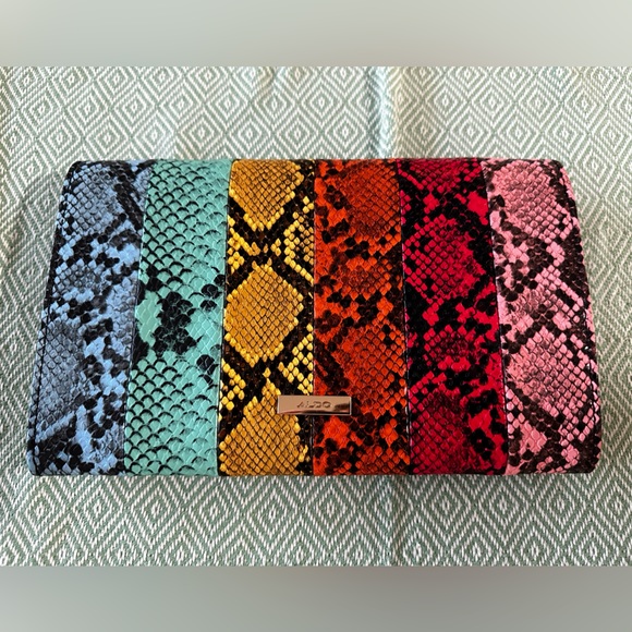 Pride Rainbow clutch purse - Picture 3 of 3